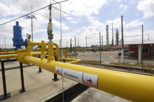 Estação de tratamento de gás natural no aterro de Caucaia, no Ceará