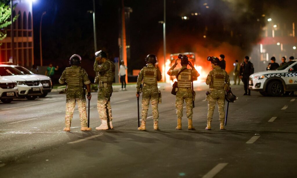 atos antidemocráticos em Brasília