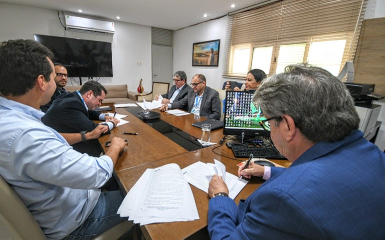 Caixa assina contratos com governo da Paraíba