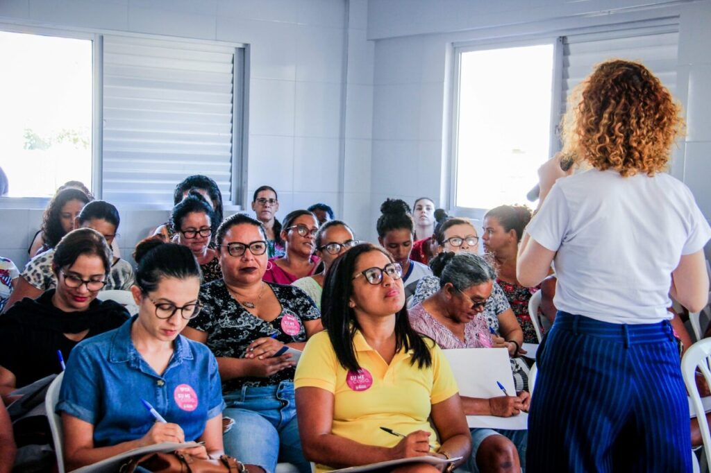 Programa Ela Pode, com foco em empreendedorismo feminino