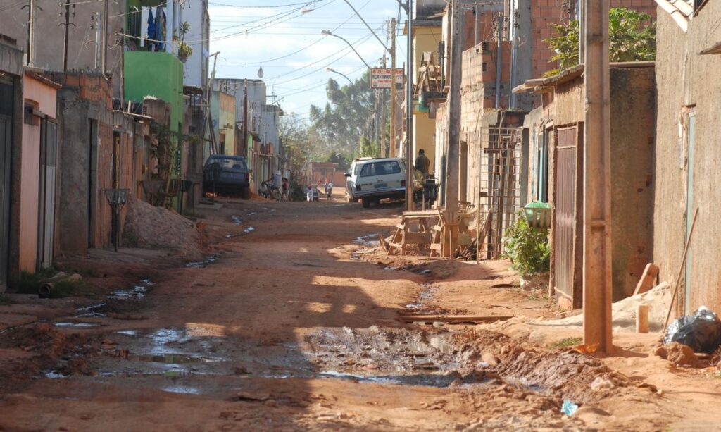 Segundo o levantamento da Unicef, 63% das crianças e adolescentes no Brasil vivem na pobreza