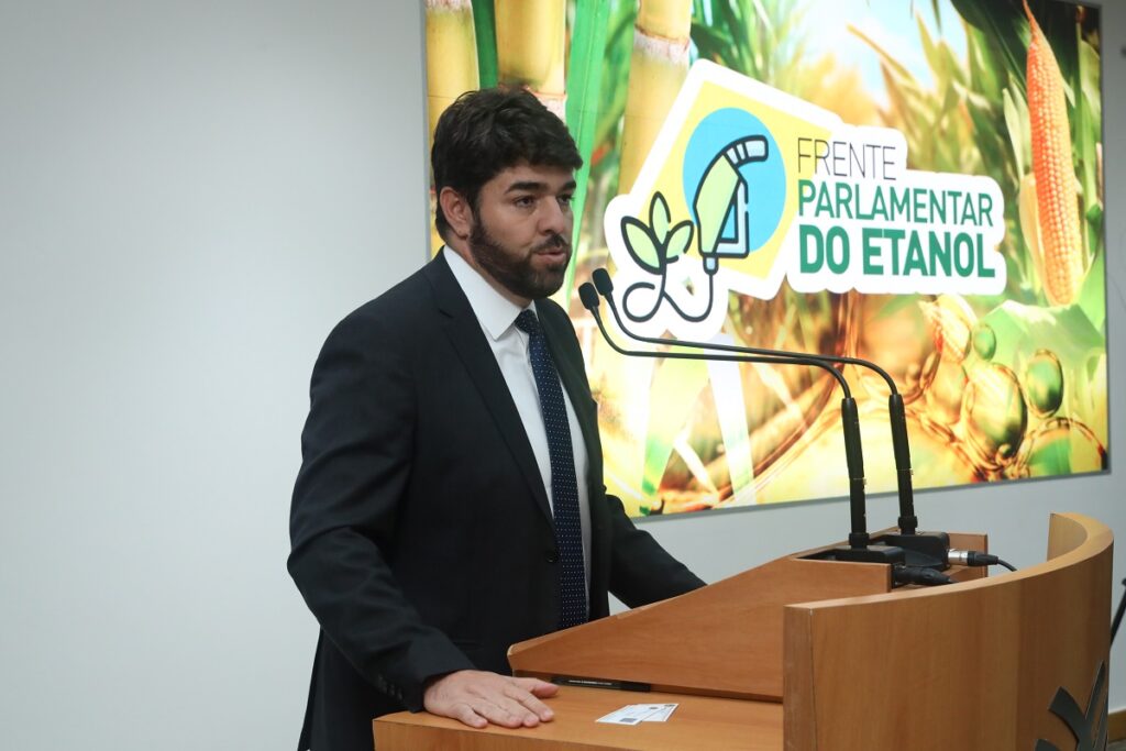 José Vitor presidente da frente parlamentar do etanol
