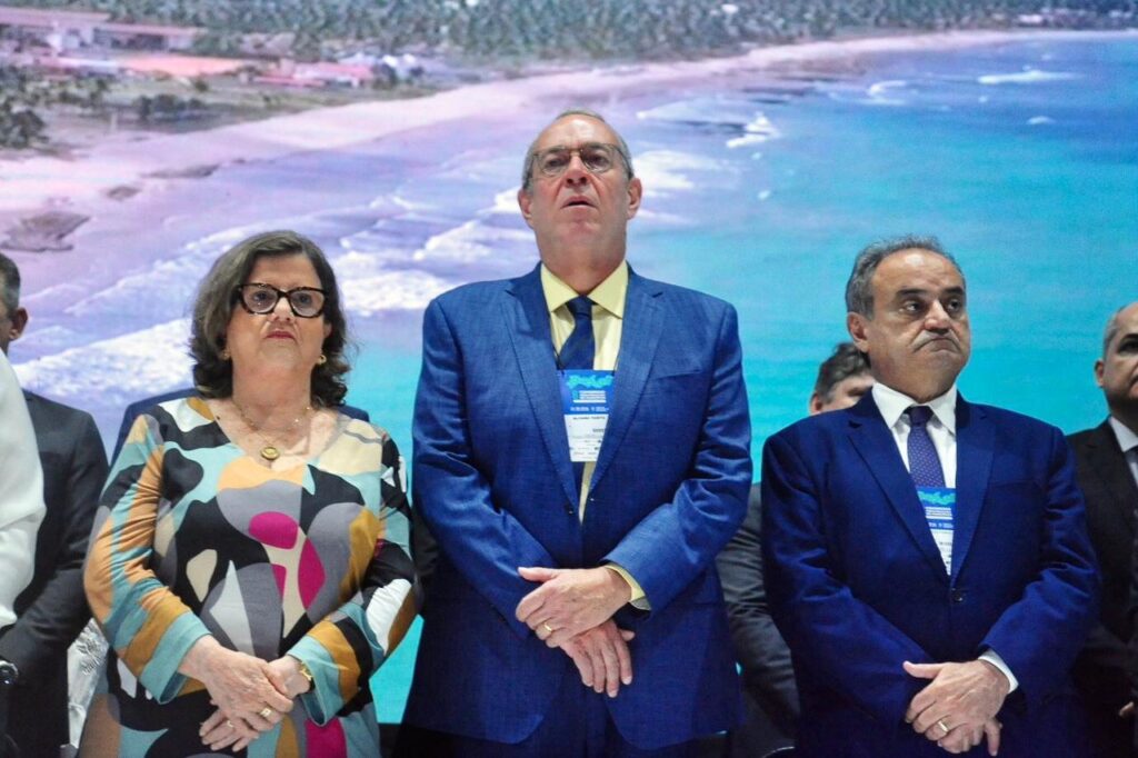 O presidente da Alepe, deputado Álvaro Porto (PSDB) esteve no 6º Congresso Pernambucano de Municípios. Foto: Lucas Patrício.  
