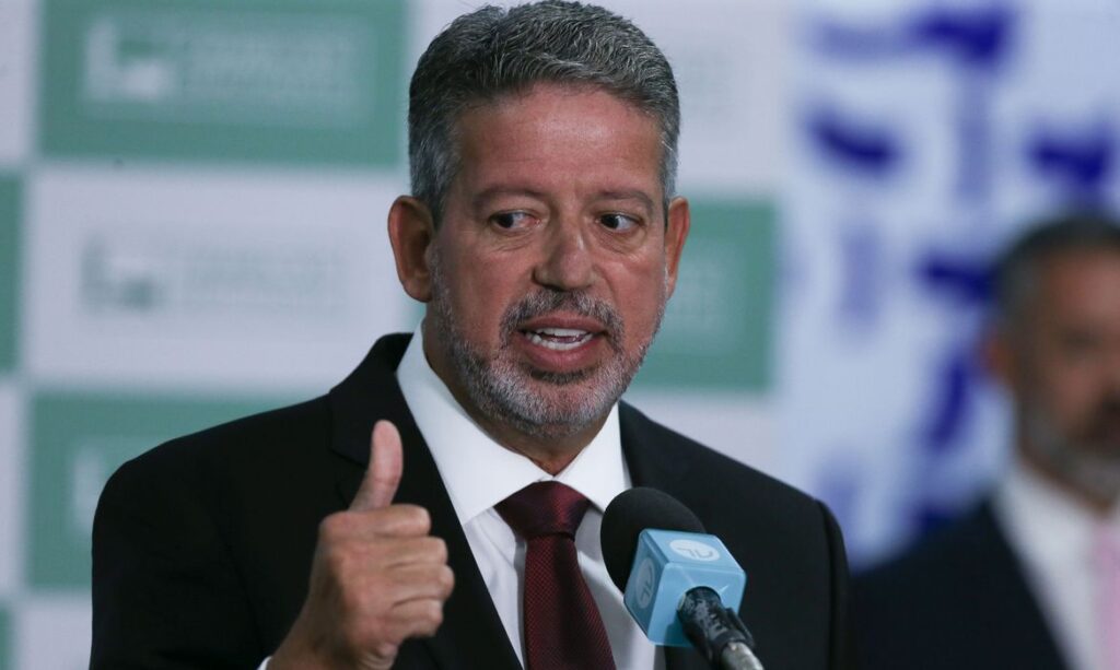 Presidente da Câmara dos Deputados, Arthur Lira (PP-AL), durante entrevista coletiva no salão verde da Câmara. Foto Lula Marques/ Agência Brasil