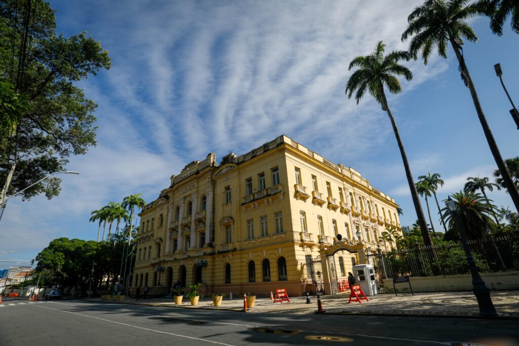 Governo de Pernambuco empréstimos Palácio do Campo das Princesas