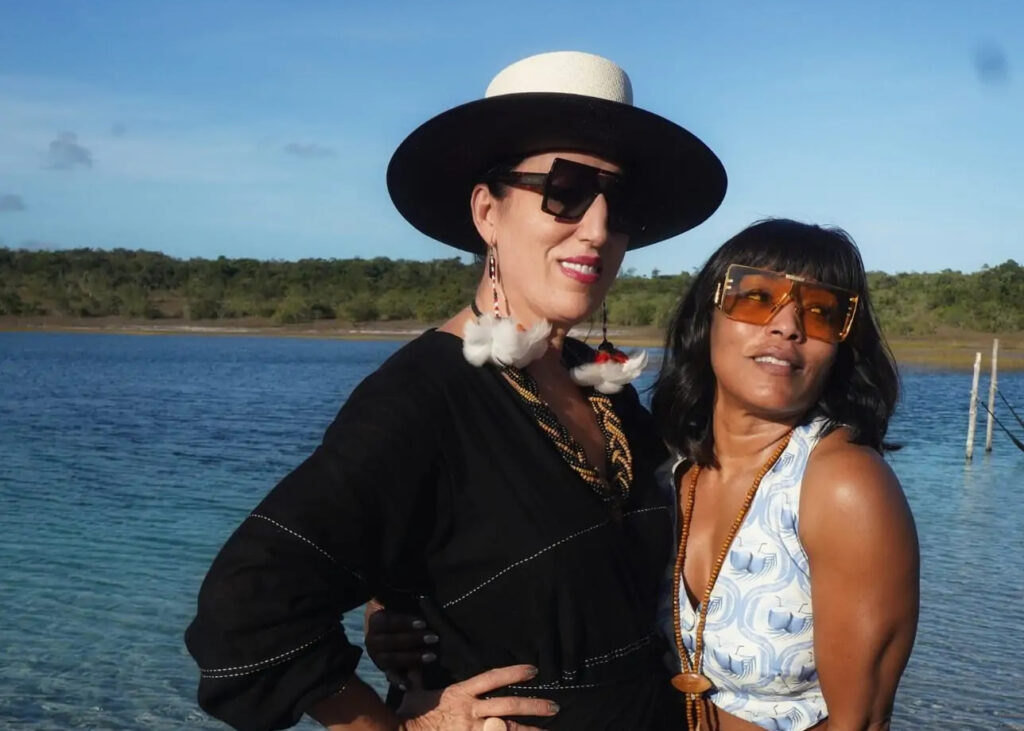Turismo na Bahia: Baixio recebeu as atrizes Rossy de Palma e Angela Bassett em novembro passado