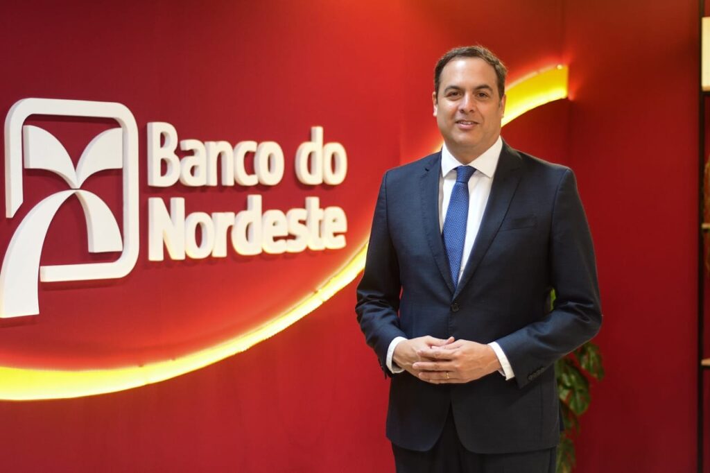 Paulo Câmara afirma que está em busca de parcerias para ampliar o funding do Banco do Nordeste