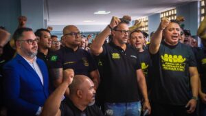 Risco de 1ª greve da polícia civil no Carnaval de Pernambuco foi o principal assunto político das últimas semanas