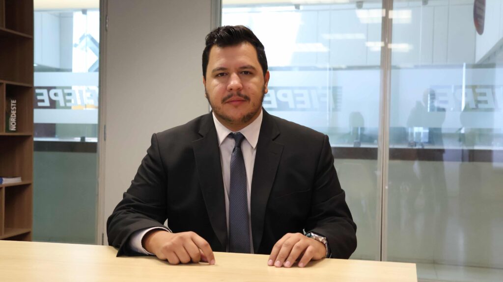 Confiança cai em meio a incertezas da economia nacional, explica Cézar Andrade