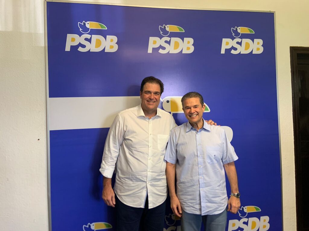 O presidente do PSDB/PE, Fred Loyo, recebeu o ministro da Pesca e Aquicultura, André de Paula, na sede do diretório do partido, no Recife. Foto: Divulgação