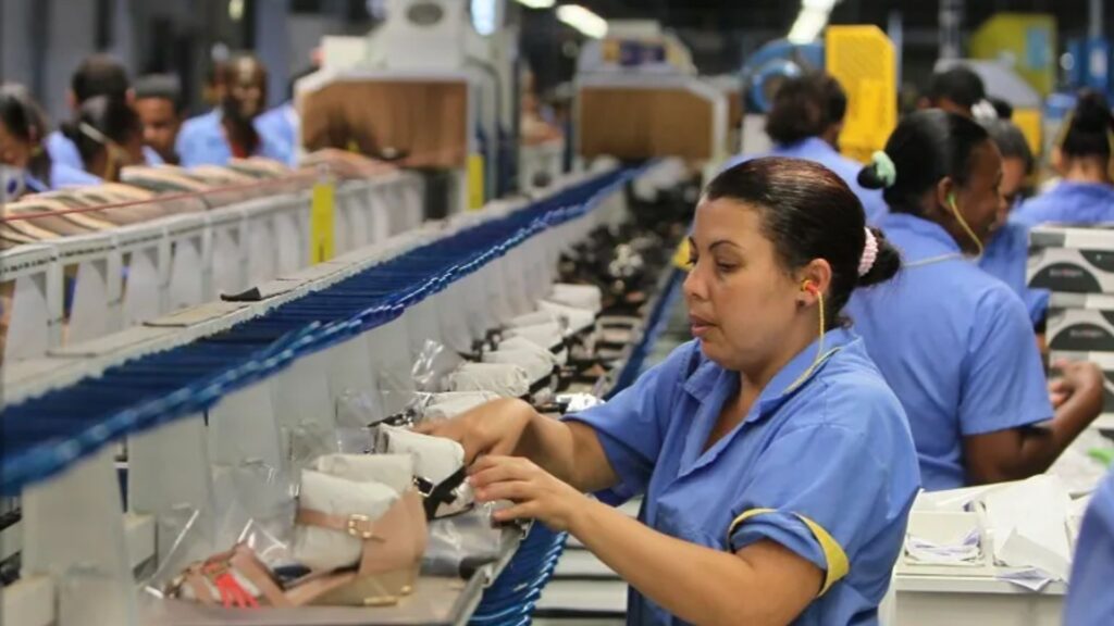 Bahia puxou produção industrial do Nordeste para cima em janeiro comparado a dezembro e ao mesmo mês de 2023, mas desempenho previsto para o acumulado de 2024 é fraco
