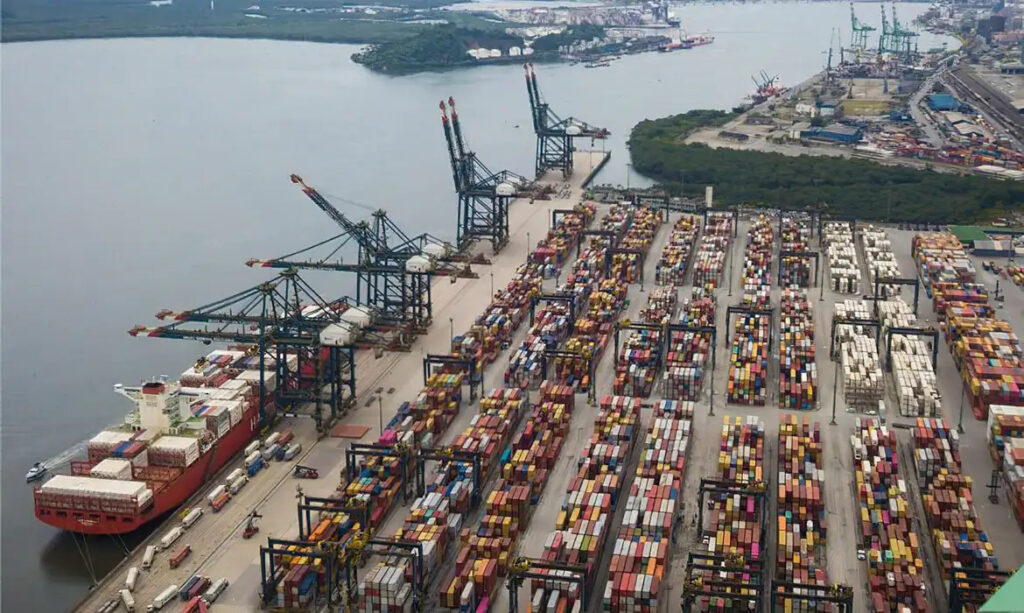 Porto de Santo exportações balança comercial contêneires