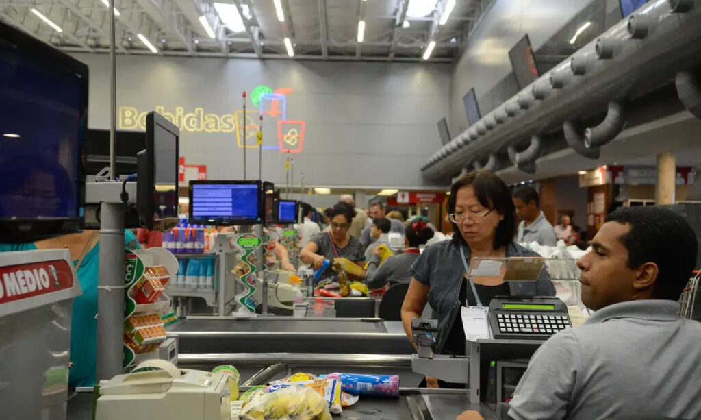 Famílias consumo supermercado