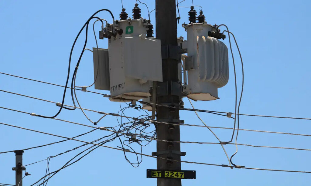energia poste linha de transmissão distribuidoras leilão licitação