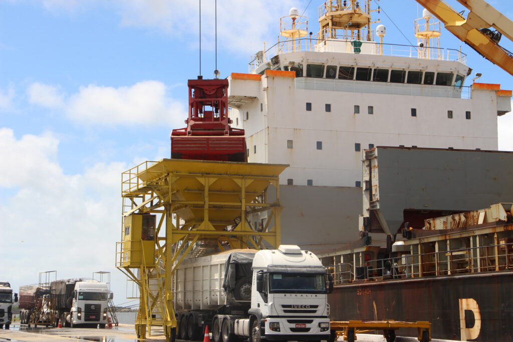 Porto do Recife leilão terminais Antaq