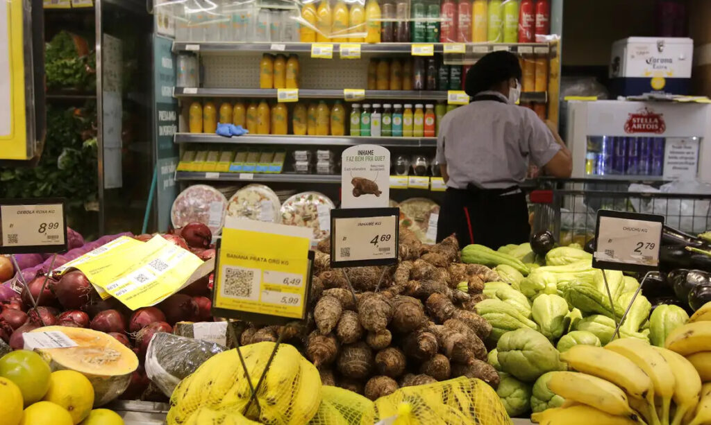 supermercado compras intenção de consumo inflação IBGE CNC