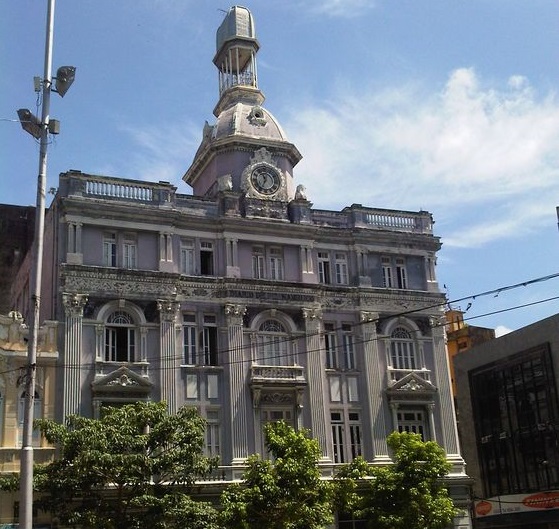 Jornal mais antigo da América Latina, o Diario de Pernambucio terá seu acervo preservado Foto Fernando Guimarães Pinterest