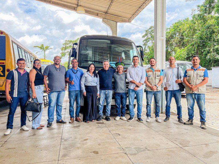 onibus indigenas BR-101