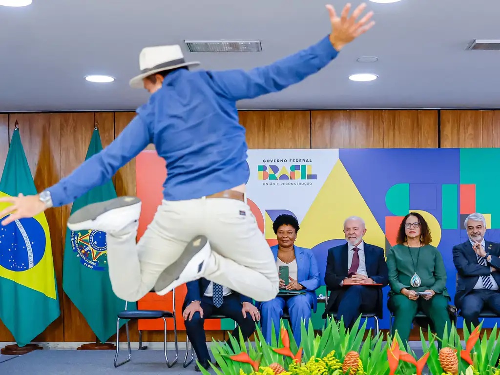 Apresentações marcaram a sanção pelo presidente lula do Dia Nacional do Maracatu Foto Ricardo Stuckert PR