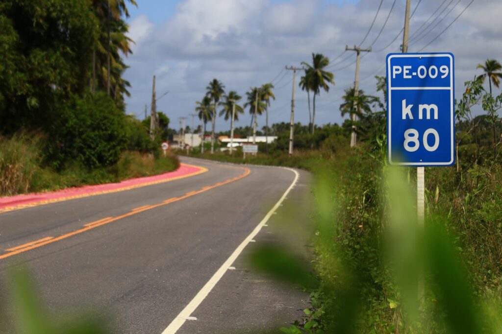 PE-009, muro alto, estradas, Pernambuco