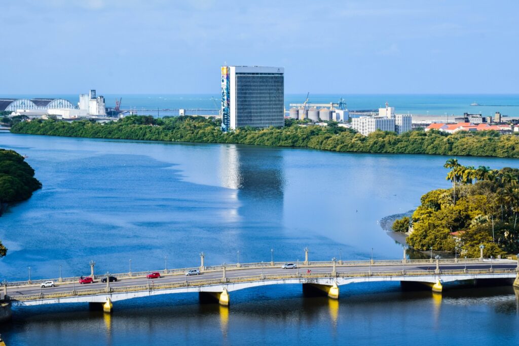 Prefeitura do Recife celebrou os números do Novo Caged, que apontam soldo positivo de empregos no município Foto Divulgação