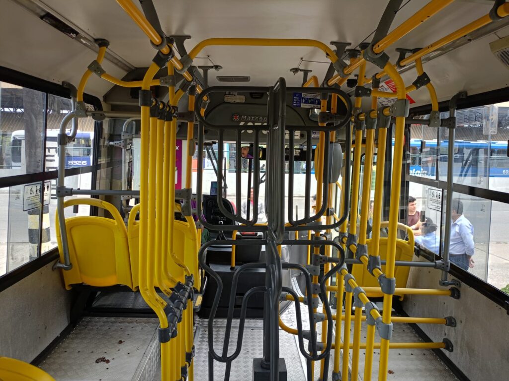 Sergipe Aracaju sistema de ônibus catracas elevadas evasão passageiros