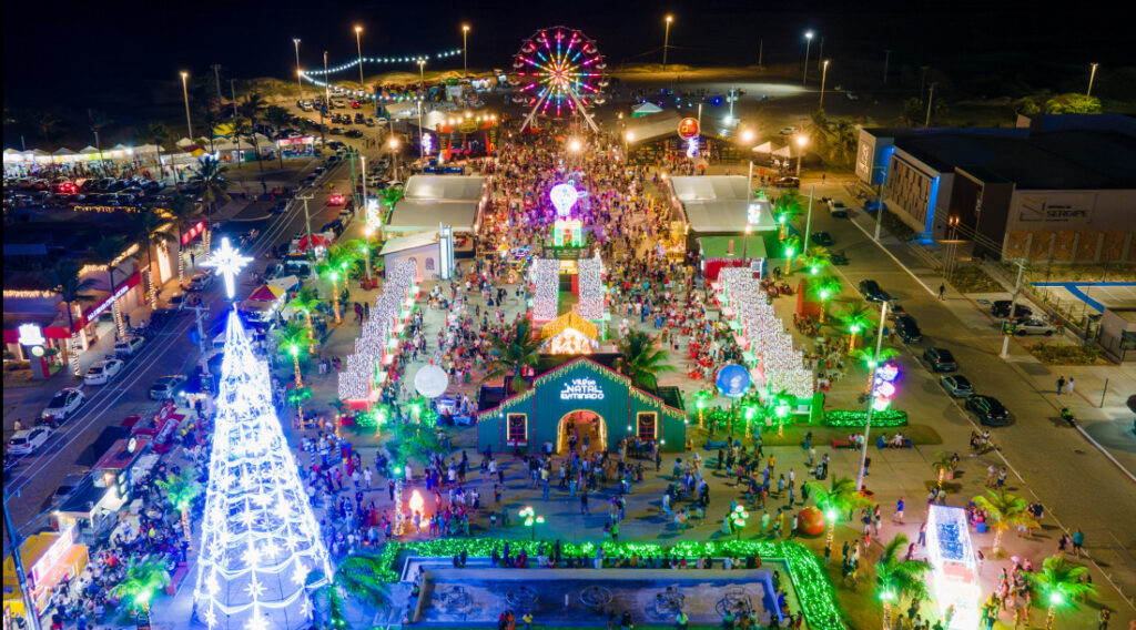 A legenda eu fiz "Vila Natal Iluminado, na Orla da Atalaia, em Aracaju