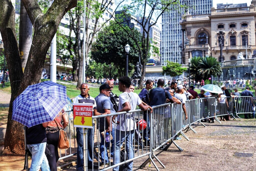 Segundo a Pnad Contínua, a taxa de desemprego no trimestre encerrado em fevereiro é de 6,8%, 0,7 ponto percentual acima do trimestre móvel anterior Foto: Fotos Públicas