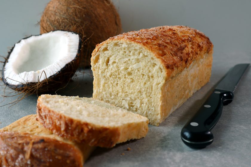 Tradição na Semana Santa, o pão de coco é  ítem na mesa dos cearenses durante todo o ano - Foto: Reprodução/ Portal Amo Pão Caseiro