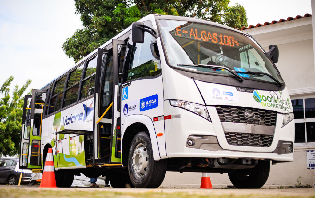 Ônibus movido a GNV e Biometano da Volare e Algás Alagoas