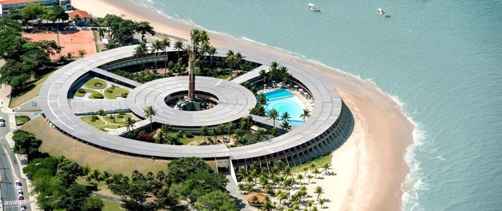 Hotel Tambaú fica localizado na Praia de Tambaú, em João Pessoa (PB)