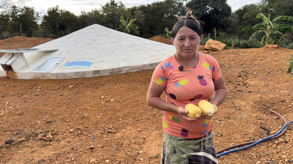 cisterna - placa fotovoltaica - Piauí raimunda-juliana