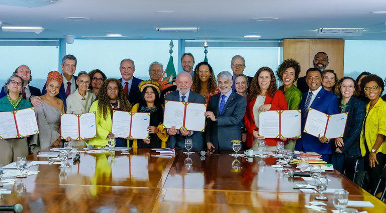 lei sanção Lula 30% das vagas negros, indígenas e quilombolas