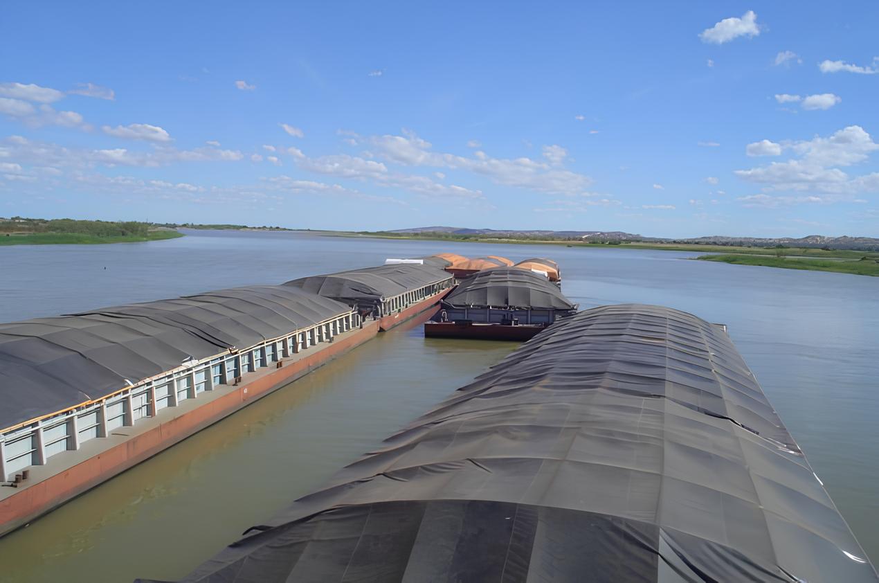 Rio São Francisco hidrovia Icofort última empresa a operar em 2014