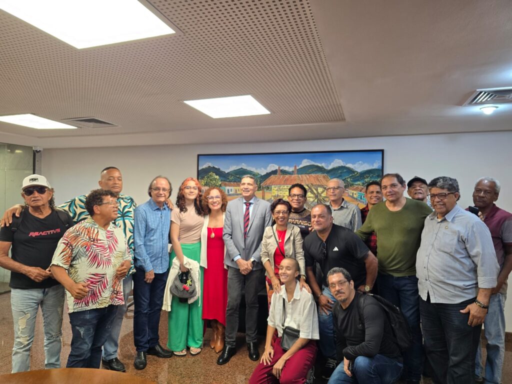 Músicos e produtores que atuam no São João festejaram a aprovação do crédito suplementar que irá custear os artistas que se apresentarem no período junino Foto Márcio Didier