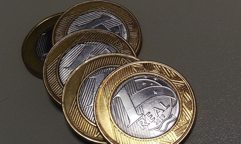 moedas real dinheiro PIB Banco Central mercado financeiro inflação economia BC
