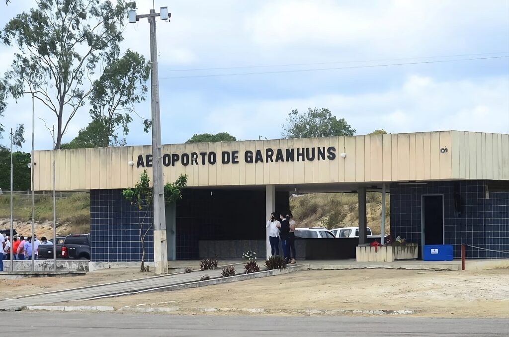 Aeroporto de Garanhuns Pernambuco leilão programa AmpliAR Ministério de Portos e Aeroportos