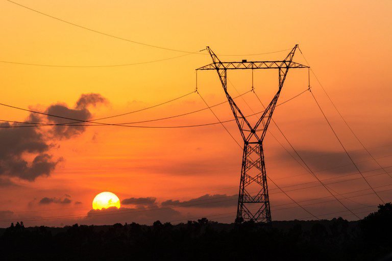 setor elétrico linhas de transmissão Lula Medida Provisória Lei das Eólicas Offshore conta de luz Aneel