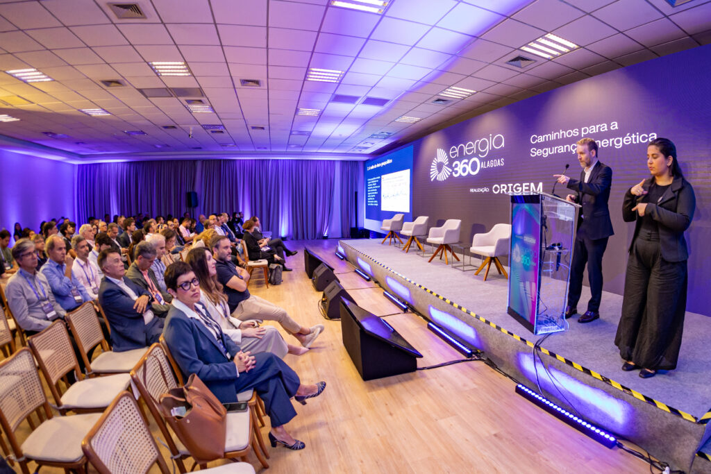 Oliver Stuenkel avalia oportunidades para o Brasil