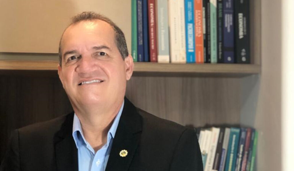 Professor Josenito Oliveira avalia efeito Trump