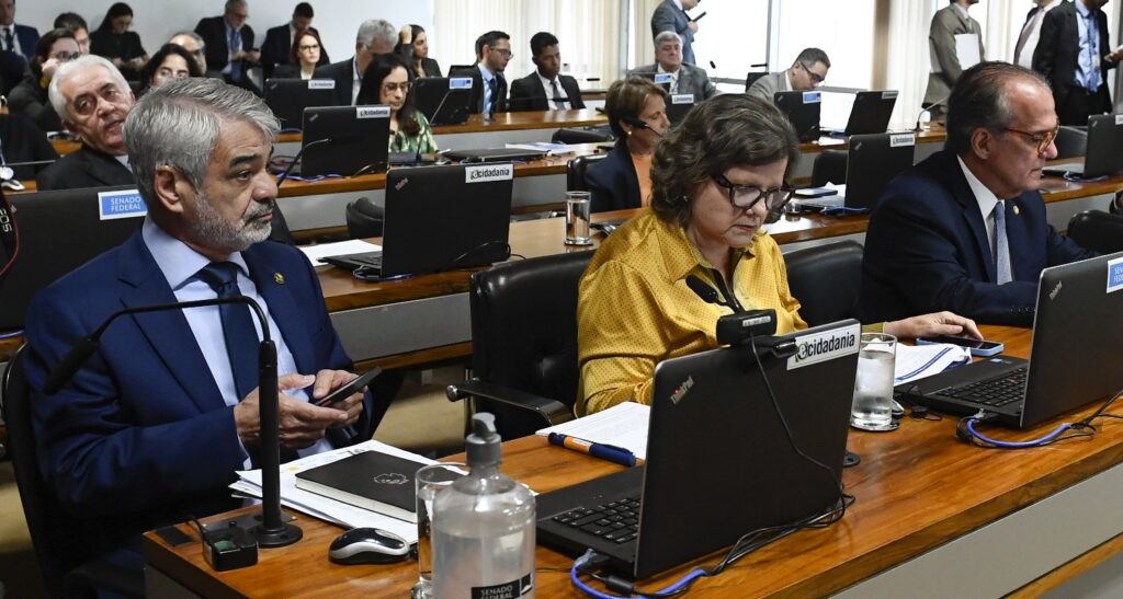 Os três senadores pernambucanos convergem sobre a necessidade de continuar as negociações para que o tarifaço seja mais flexibilizado Foto: Roque de Sá/Agência Senado