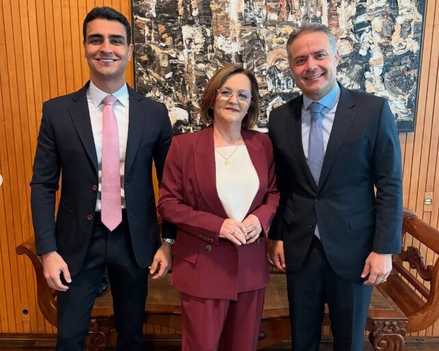 Procuradora Marluce Caldas ao lado de JHC e Renan Filho; STJ