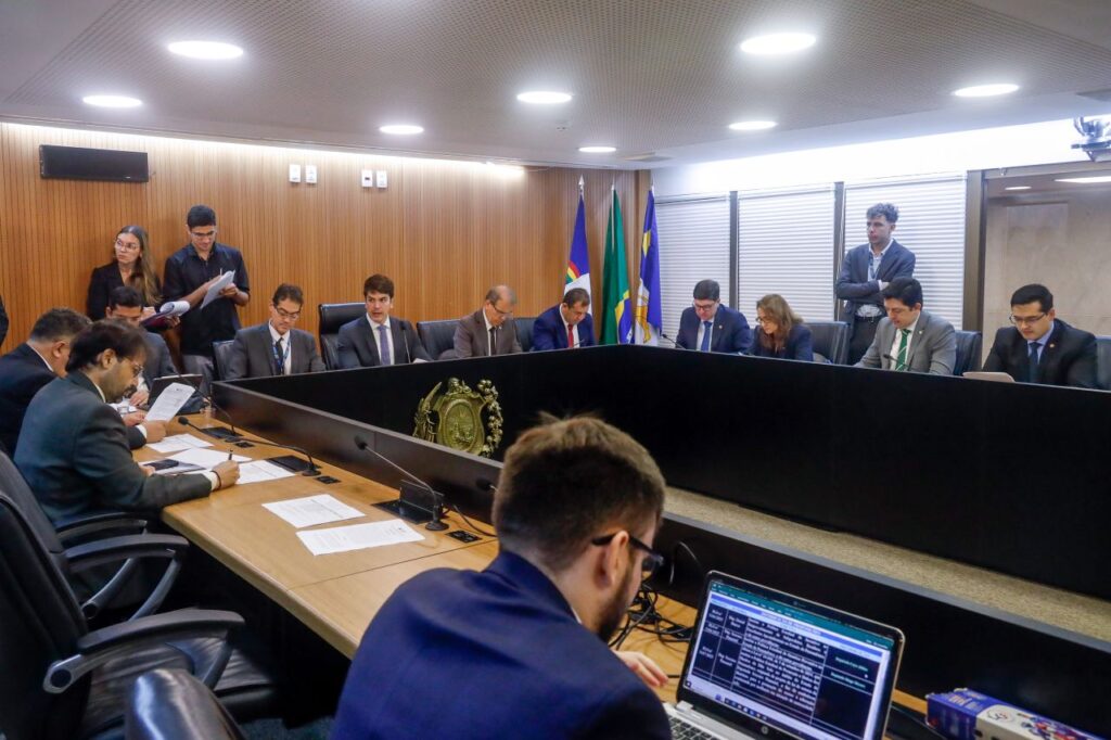 A Comissão de Finanças da Alepe aprovou o pedido de empréstimo do Governo e a PLDO, que avançam no Legislativo Foto: Anju Monteiro/Alepe
