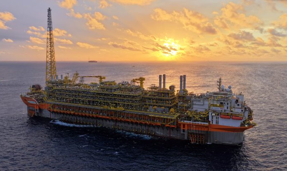 Petrobras lucro O FPSO Alexandre de Gusmão, quinta plataforma no campo de Mero, na Bacia de Santos, iniciou suas operações em maio