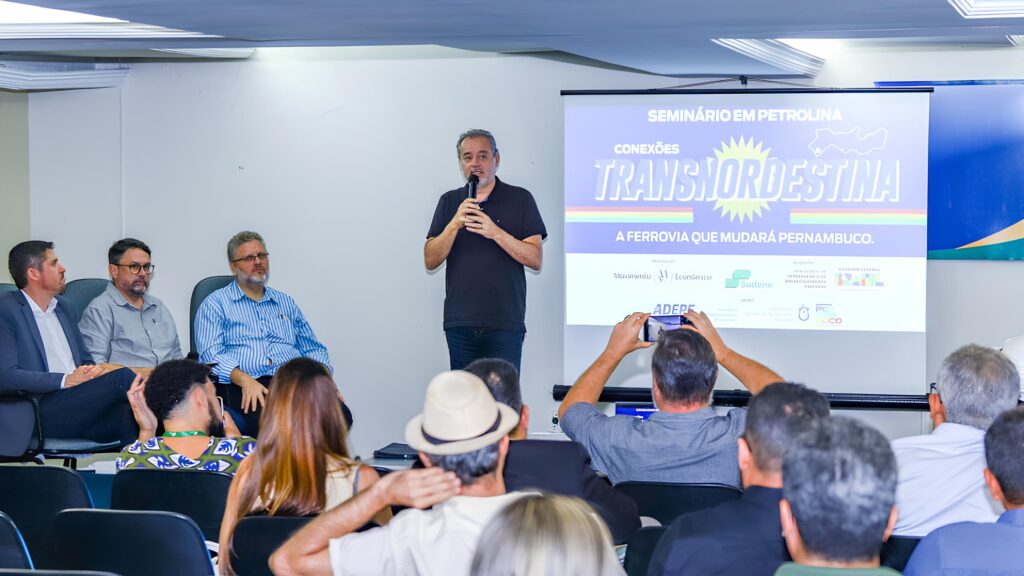 Ex-superintendente da Sudene, Danilo Cabral defendeu a unidade dos pernambucanos em favor da ferrovia Transnordestina Foto: Divulgação