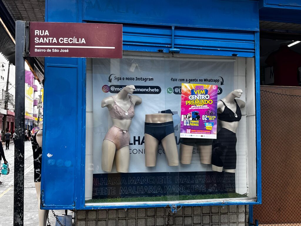 As lojas participantes estarão identificadas com cartazes da campanha.