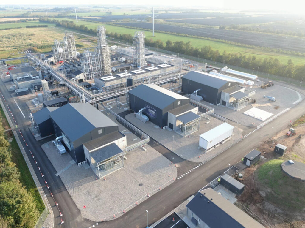 fabrica de e-metanol da European Energy em operação na Dinamarca modelo para Suape em Pernambuco