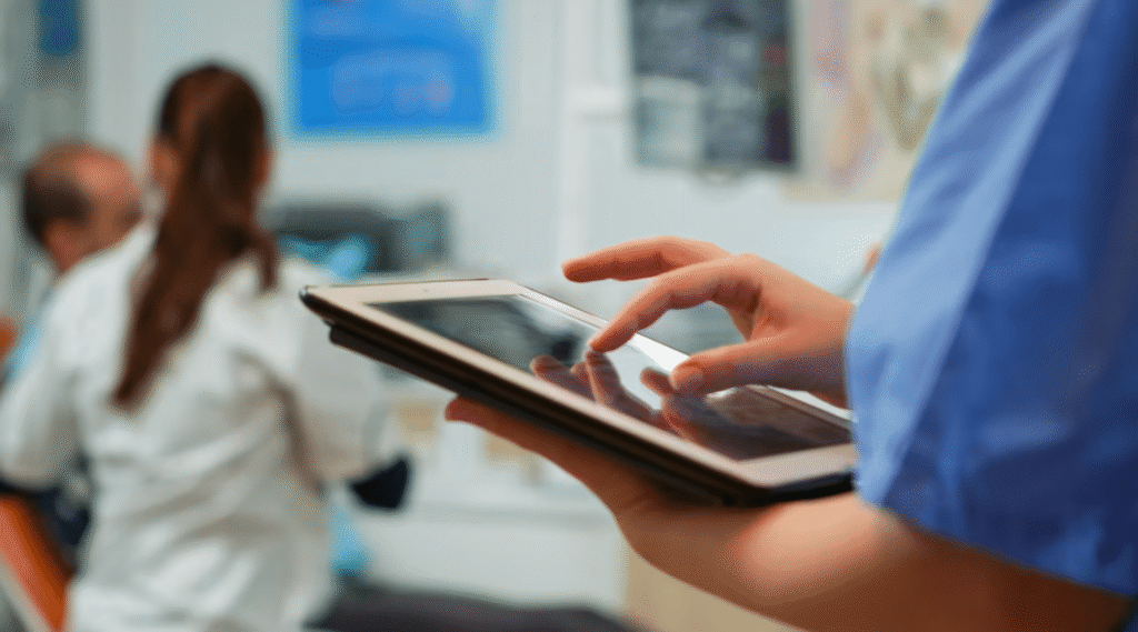 Criada no Hospital Sírio-Libanês em 2022, a Sofya agora será integrada às soluções da MV para reduzir falhas e acelerar a saúde digital.