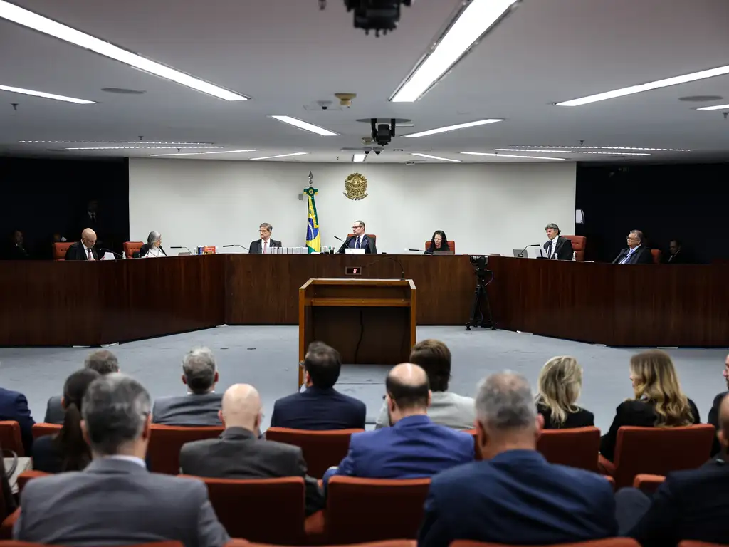 Ministra Cármén Lúcia acompanhou voto do relator, Alexandre de Moraes, e formou maioria 3x1 pela condenação do ex-presidente Bolsonaro Foto: Marcelo Camargo/Agência Brasil