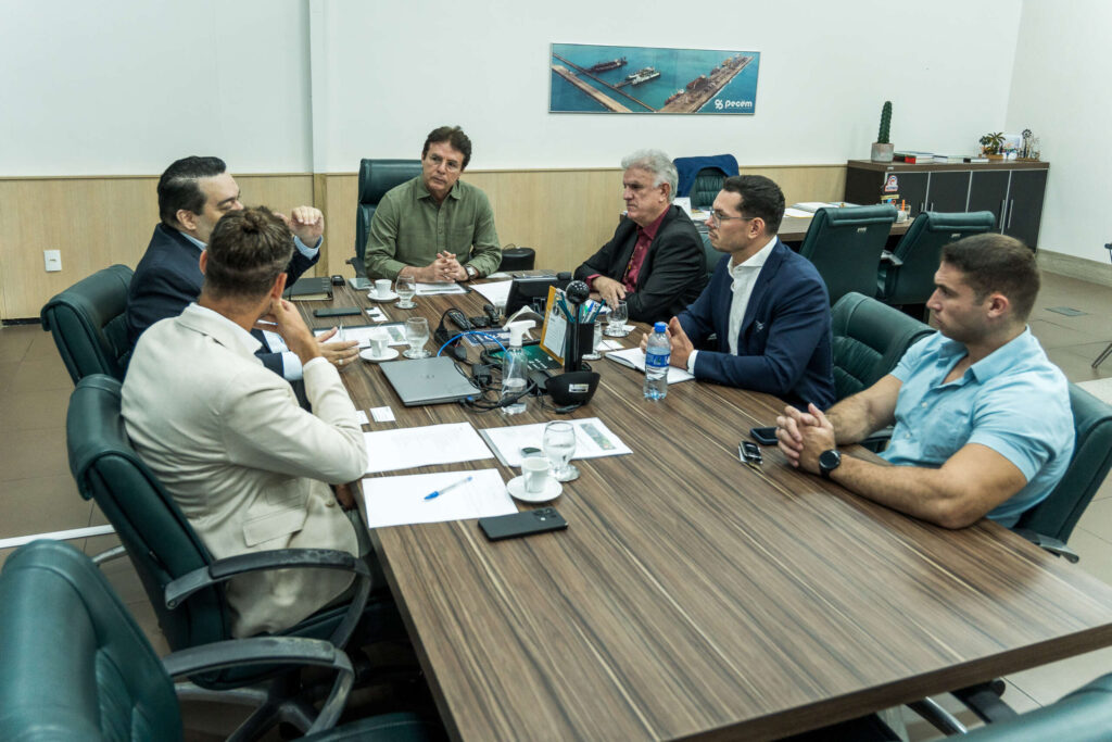 Durante o encontro, o secretário Vicente Ferrer ressaltou o potencial do Ceará como um parceiro estratégico para o mercado europeu - Foto: Governo do Ceará